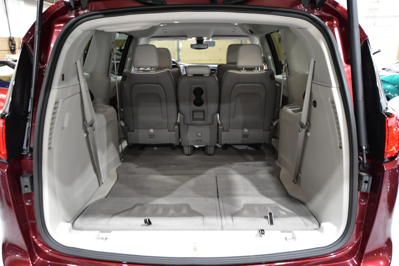 Chrysler Pacifica Touring L FWD 2019