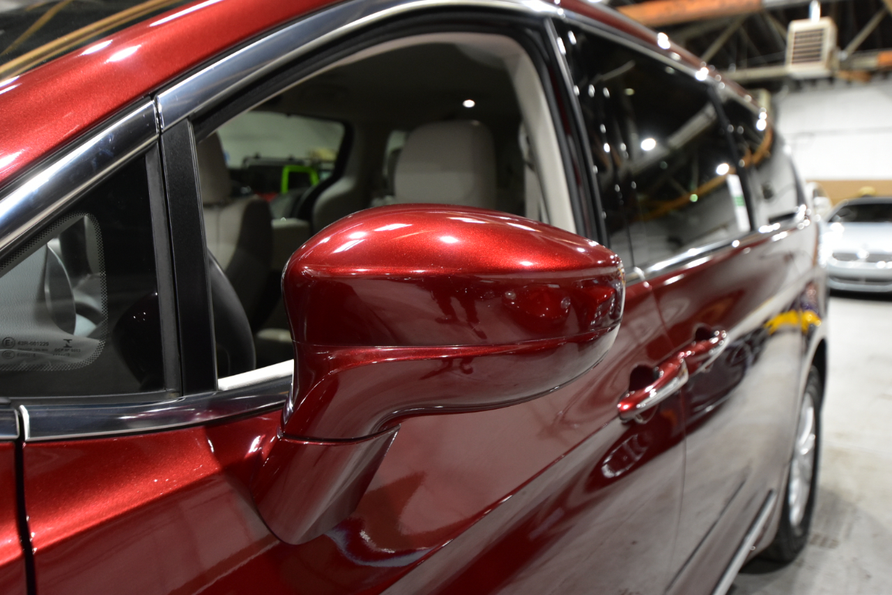 Chrysler Pacifica Touring L FWD 2019