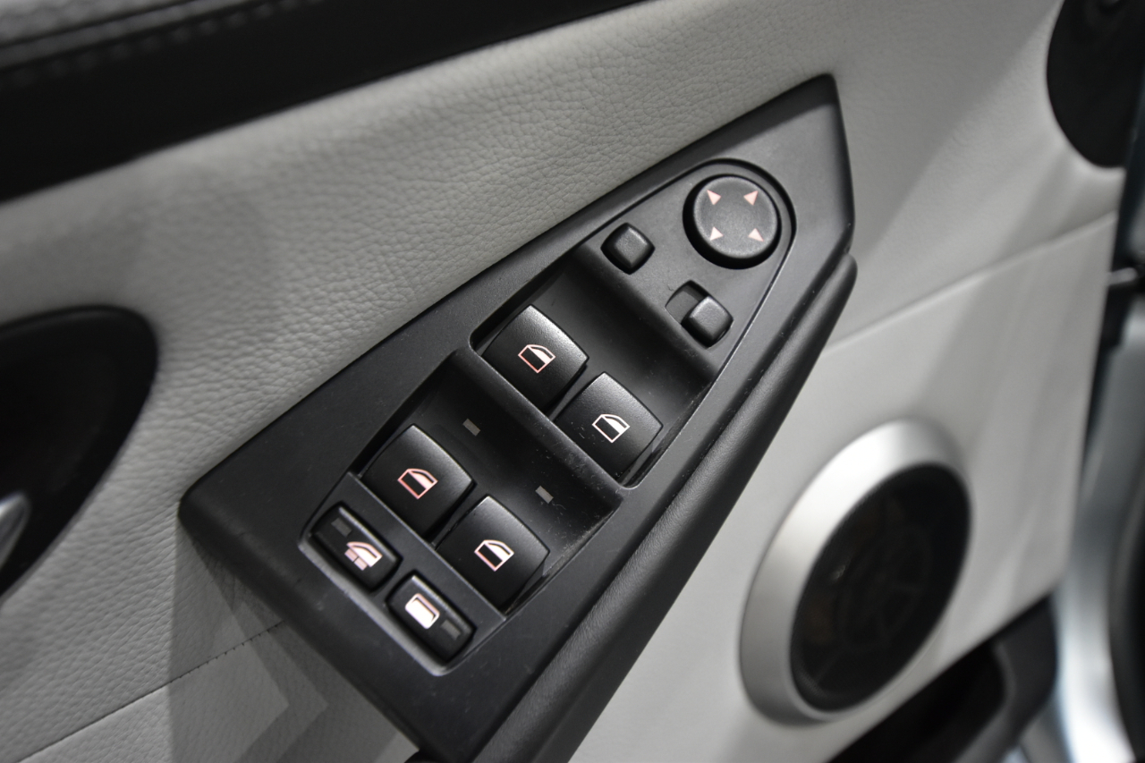 BMW 6 Series 2dr Conv M6 2008