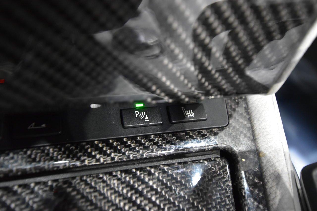 BMW 6 Series 2dr Conv M6 2008