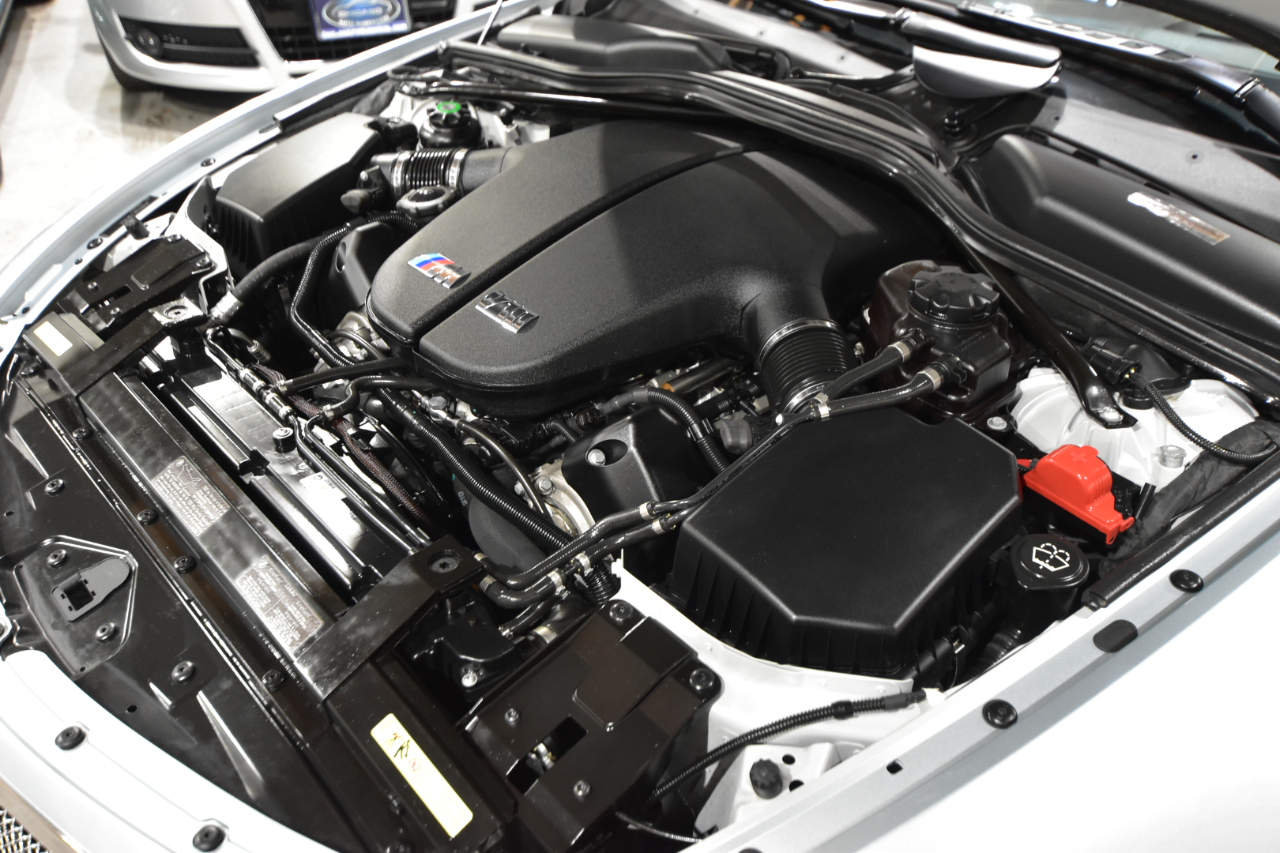 BMW 6 Series 2dr Conv M6 2008