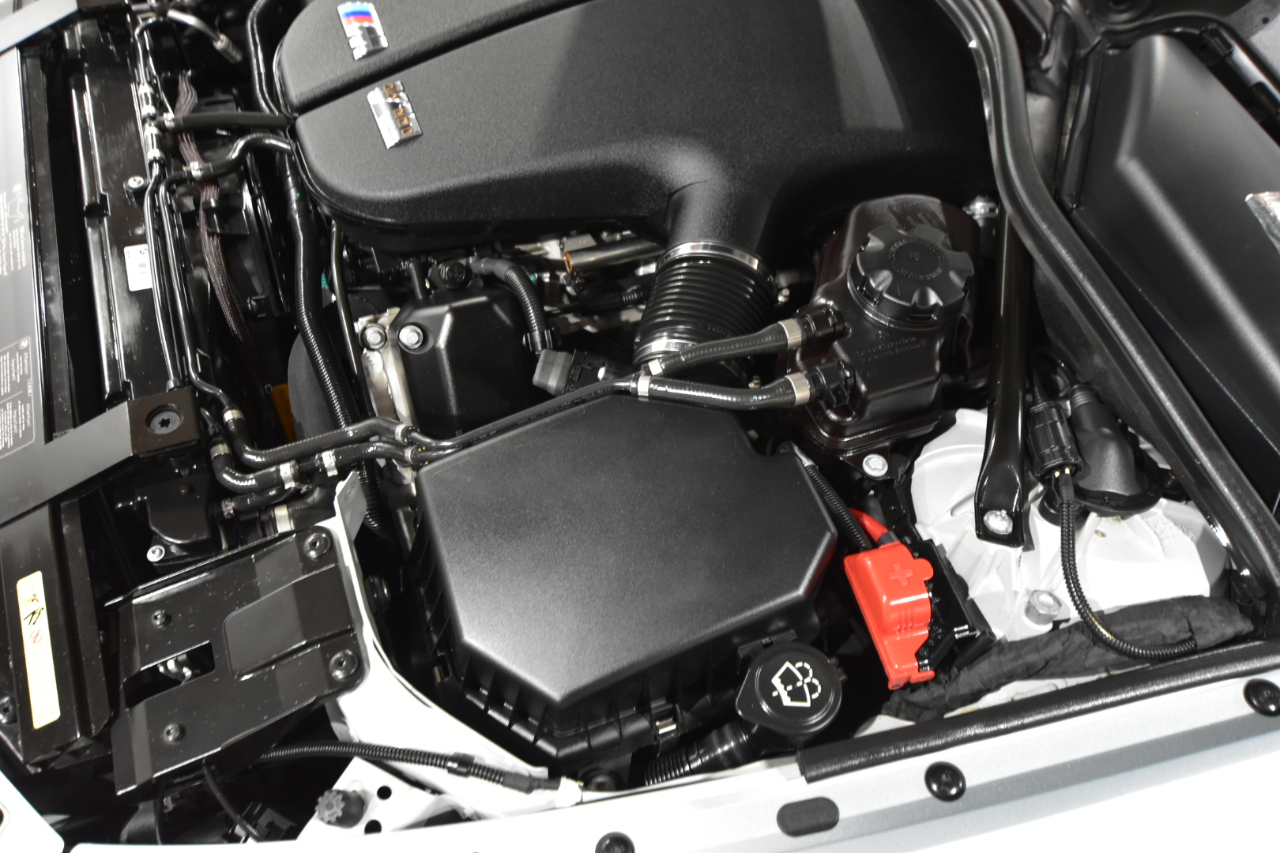 BMW 6 Series 2dr Conv M6 2008