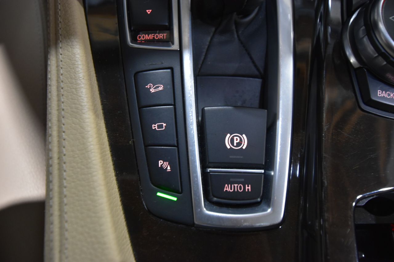 BMW 5 Series 4dr Sdn 535d xDrive AWD 2016