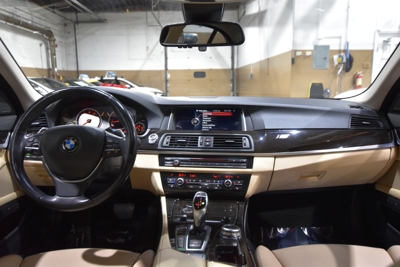 BMW 5 Series 4dr Sdn 535d xDrive AWD 2016