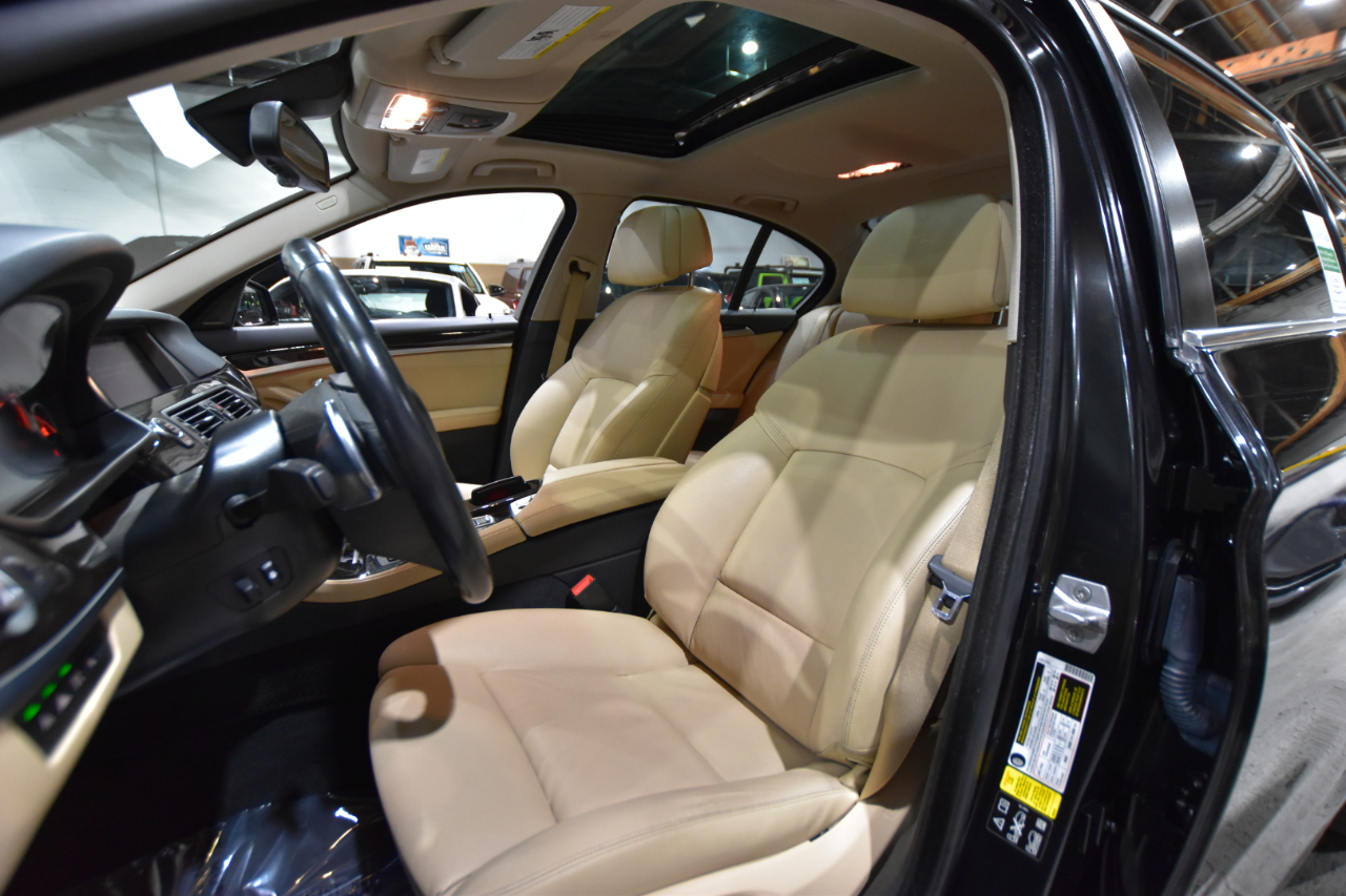 BMW 5 Series 4dr Sdn 535d xDrive AWD 2016