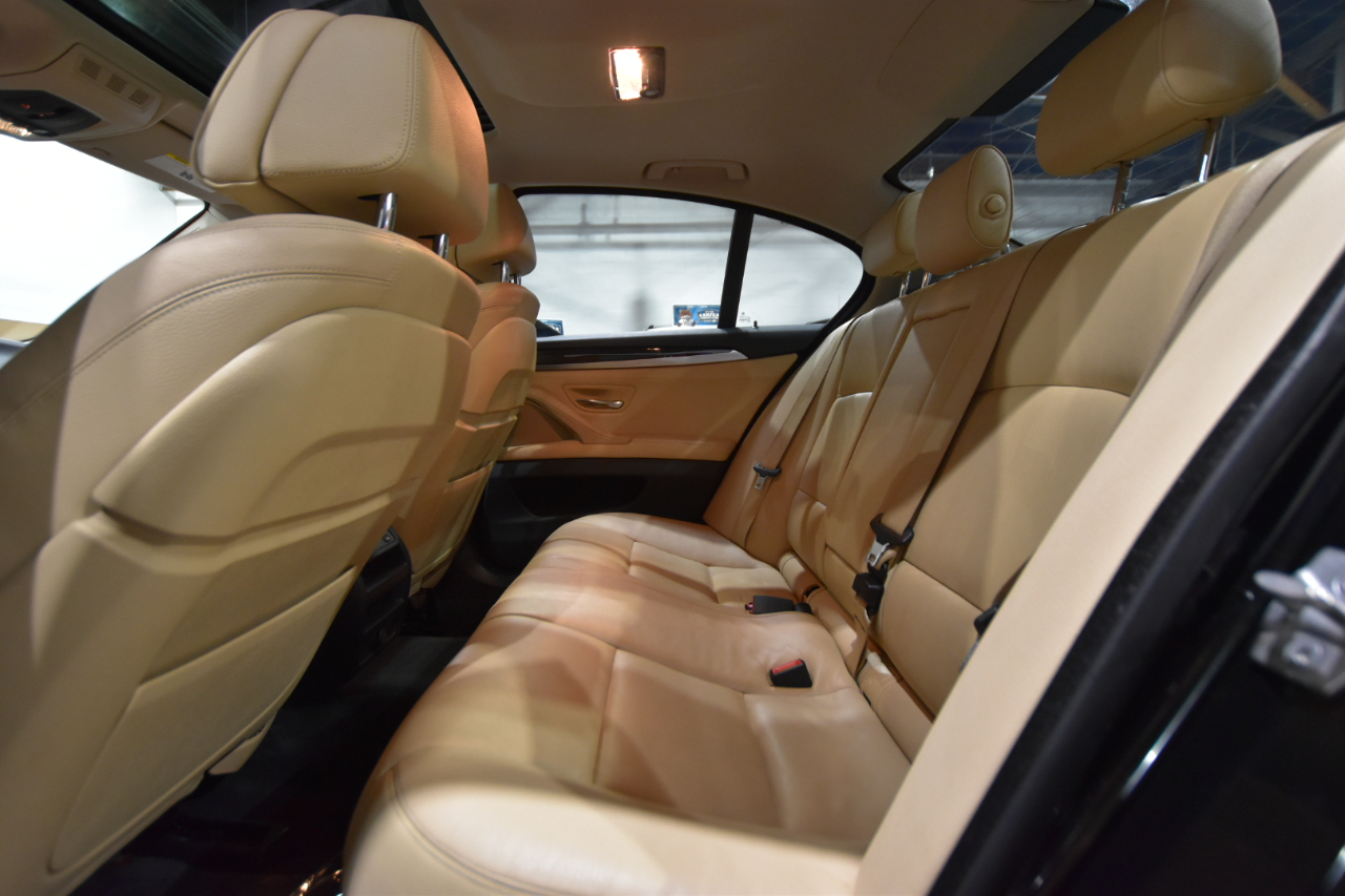 BMW 5 Series 4dr Sdn 535d xDrive AWD 2016