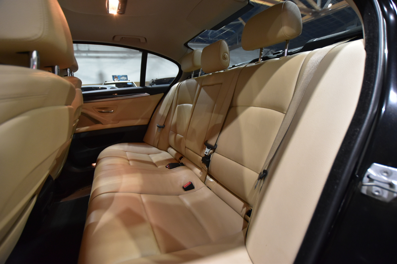 BMW 5 Series 4dr Sdn 535d xDrive AWD 2016