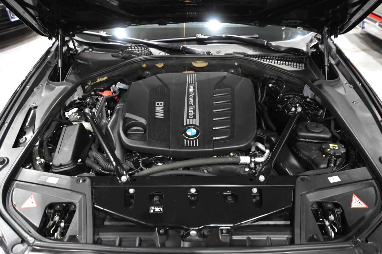 BMW 5 Series 4dr Sdn 535d xDrive AWD 2016