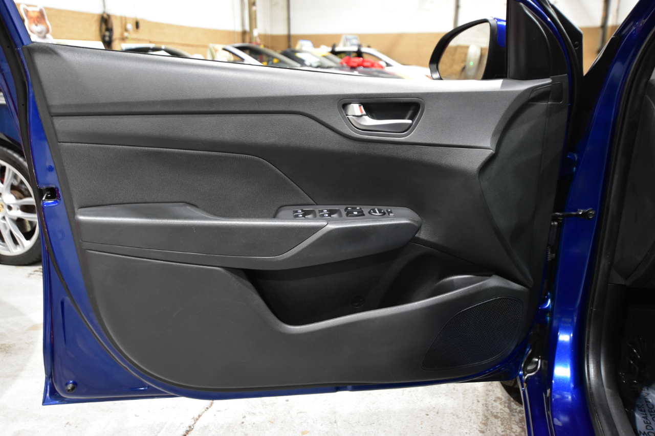 Hyundai Accent SE Sedan IVT 2021