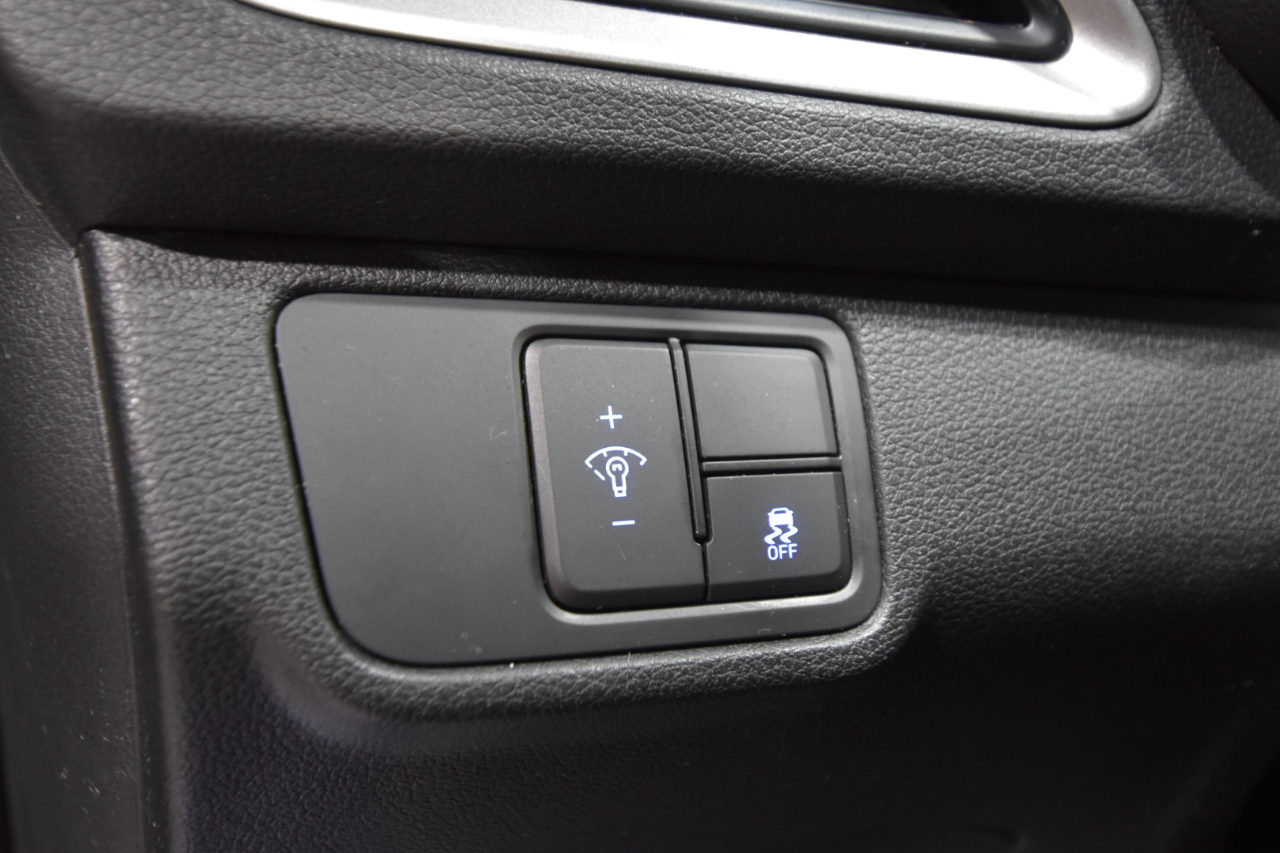 Hyundai Accent SE Sedan IVT 2021