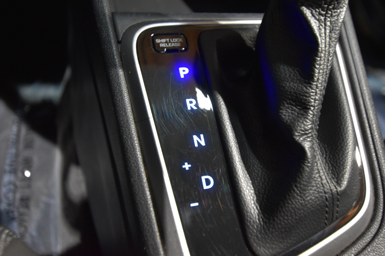 Hyundai Accent SE Sedan IVT 2021