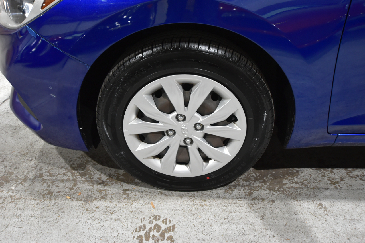 Hyundai Accent SE Sedan IVT 2021