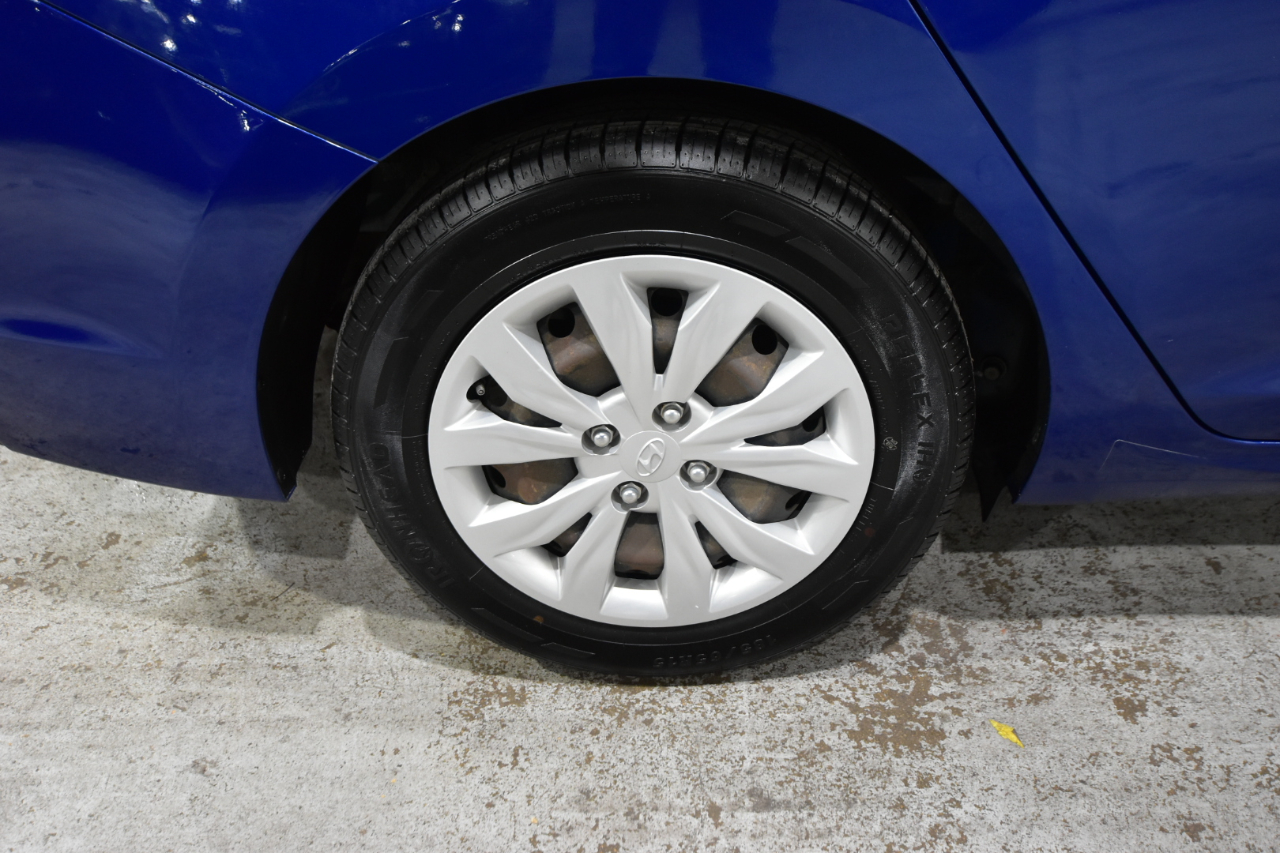 Hyundai Accent SE Sedan IVT 2021