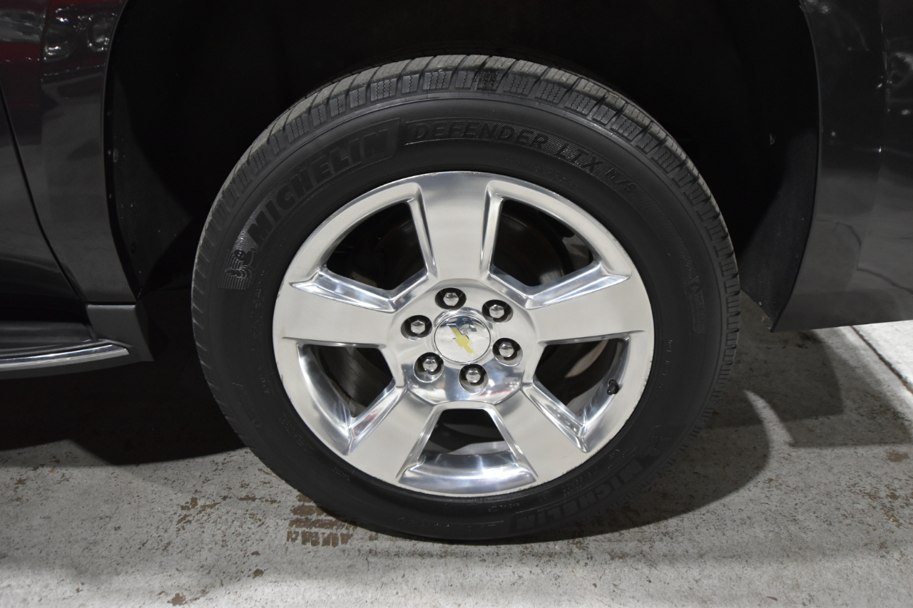 Chevrolet Suburban 4WD 4dr 1500 LTZ 2016