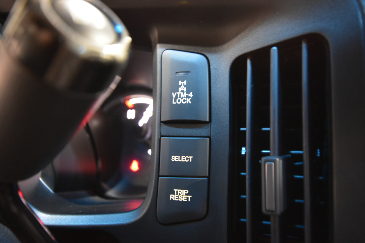 Honda Ridgeline 4WD Crew Cab RTL 2011