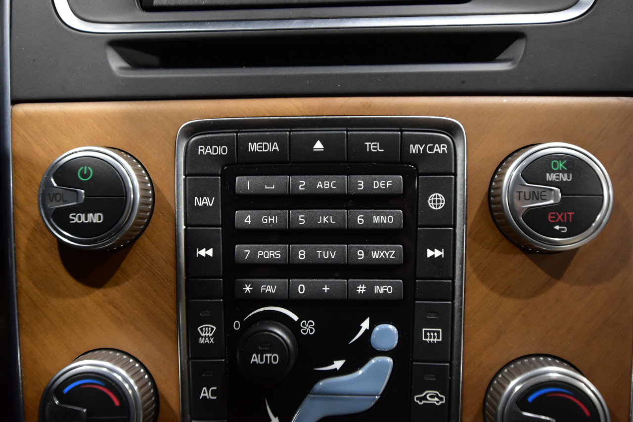 Volvo S60 Inscription 4dr Sdn T5 Platinum AWD 2016