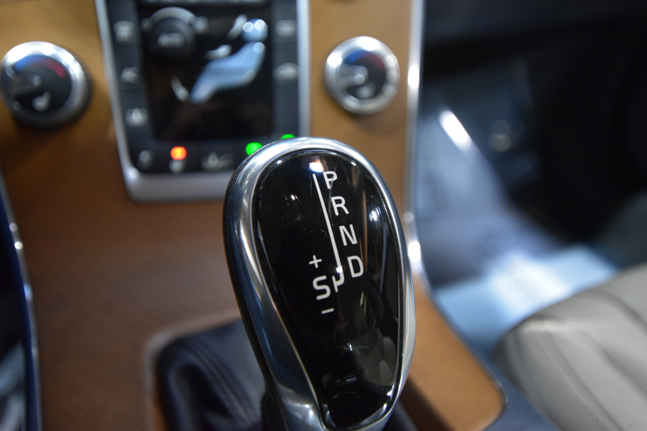 Volvo S60 Inscription 4dr Sdn T5 Platinum AWD 2016