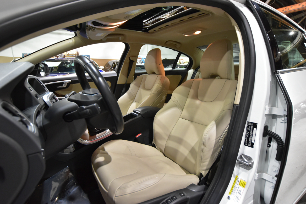 Volvo S60 Inscription 4dr Sdn T5 Platinum AWD 2016