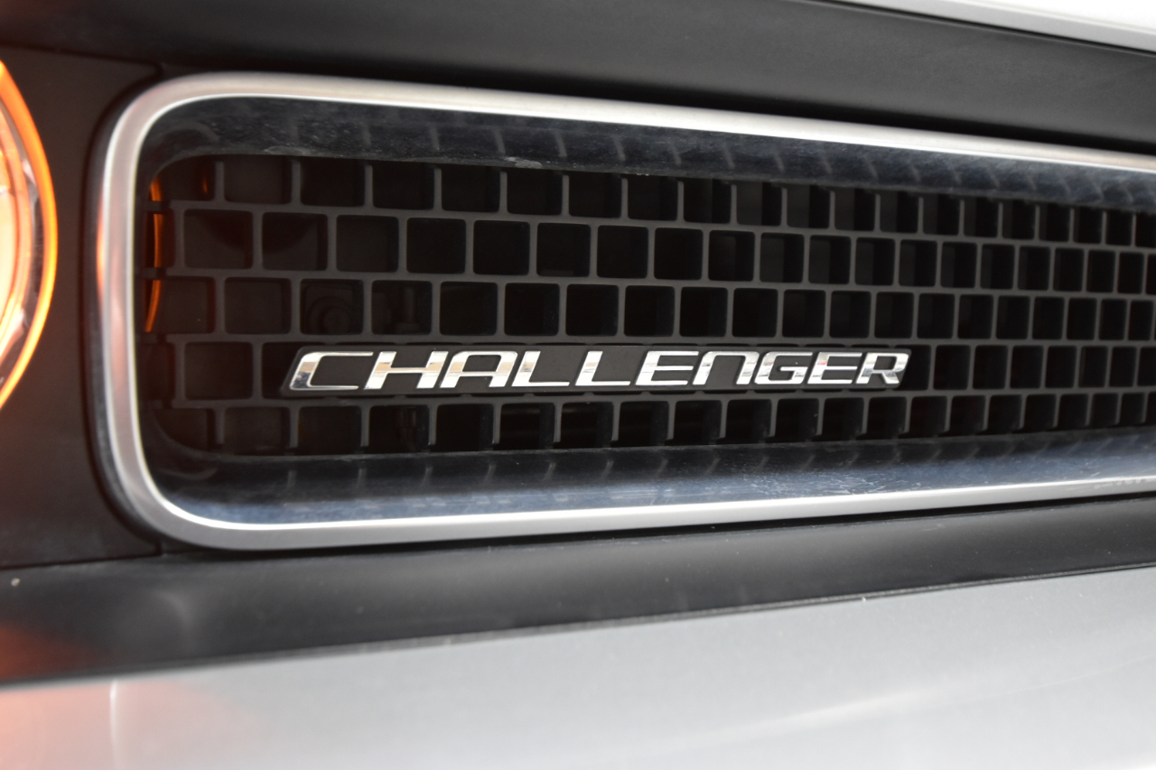 Dodge Challenger 2dr Cpe R/T Classic 2009