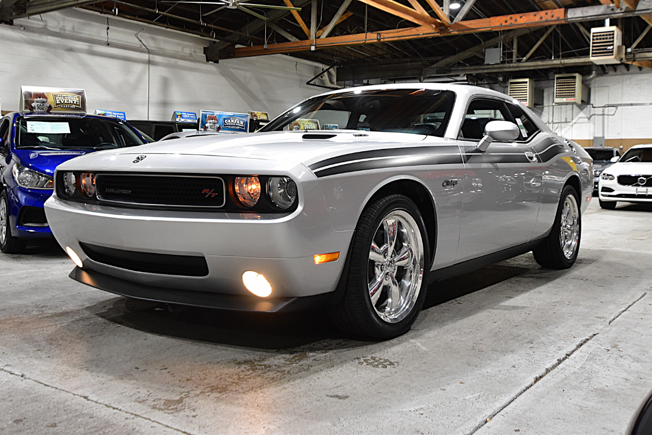 Dodge Challenger 2dr Cpe R/T Classic 2009