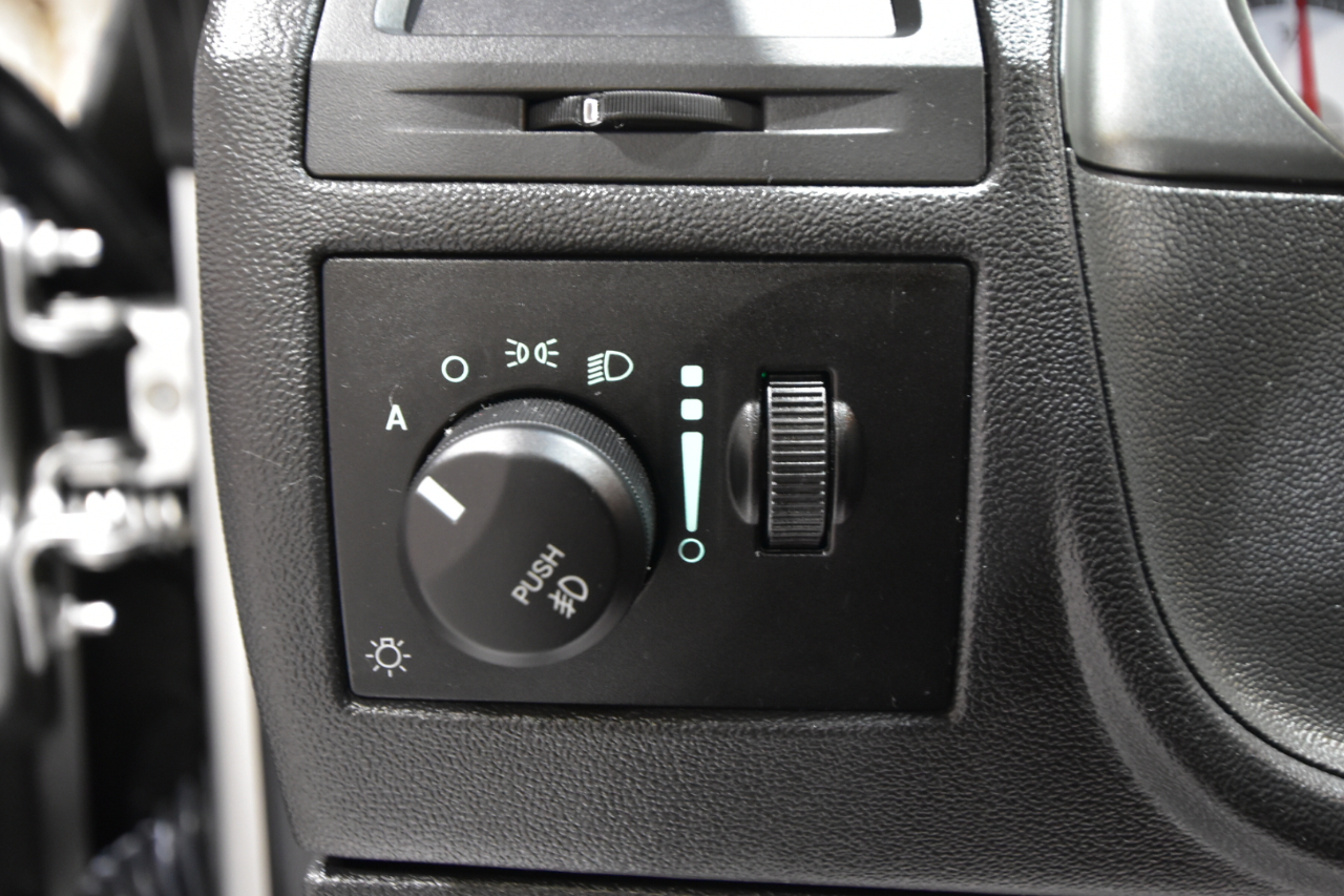 Dodge Challenger 2dr Cpe R/T Classic 2009