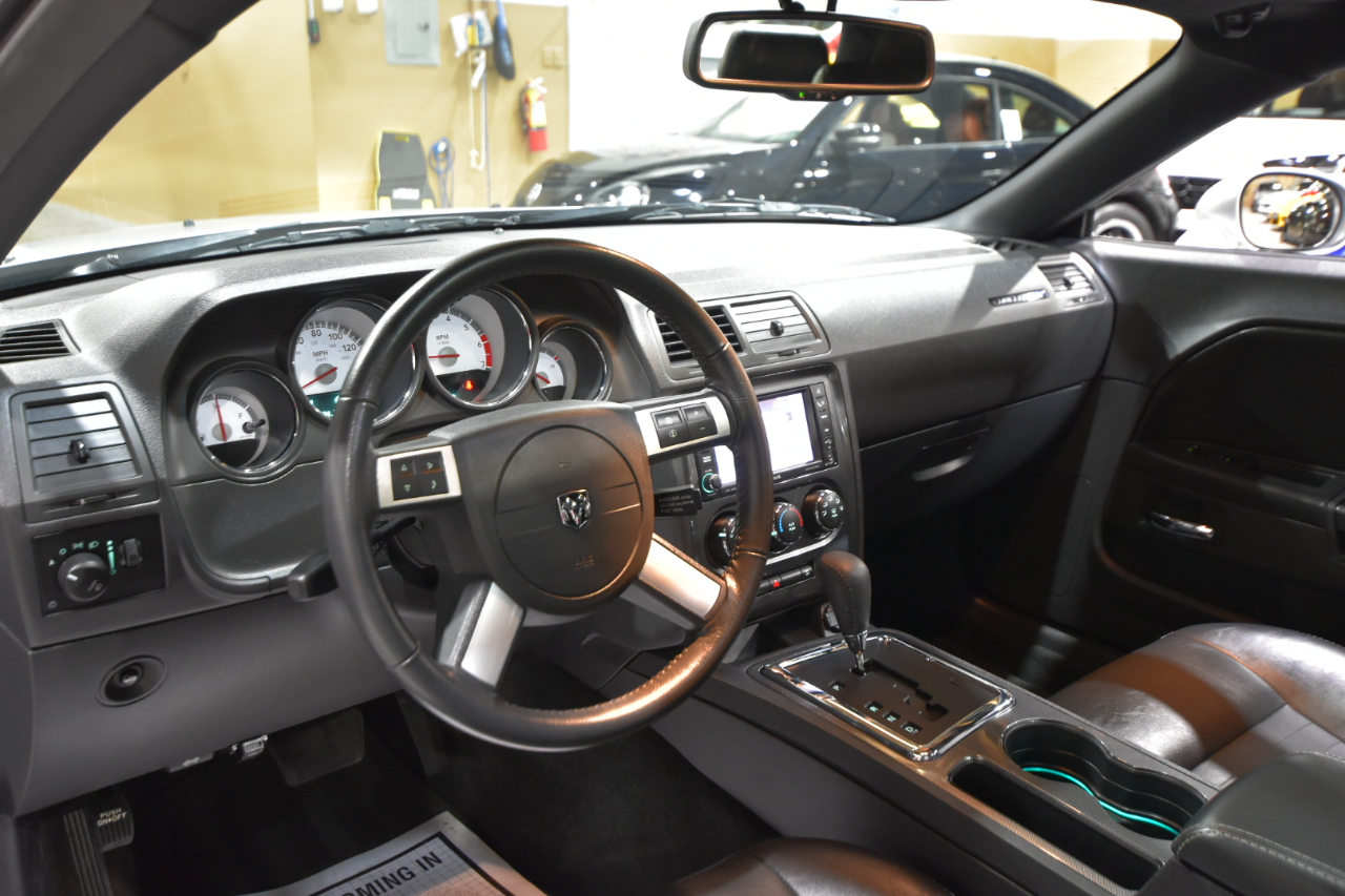 Dodge Challenger 2dr Cpe R/T Classic 2009