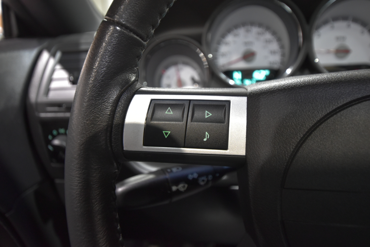 Dodge Challenger 2dr Cpe R/T Classic 2009