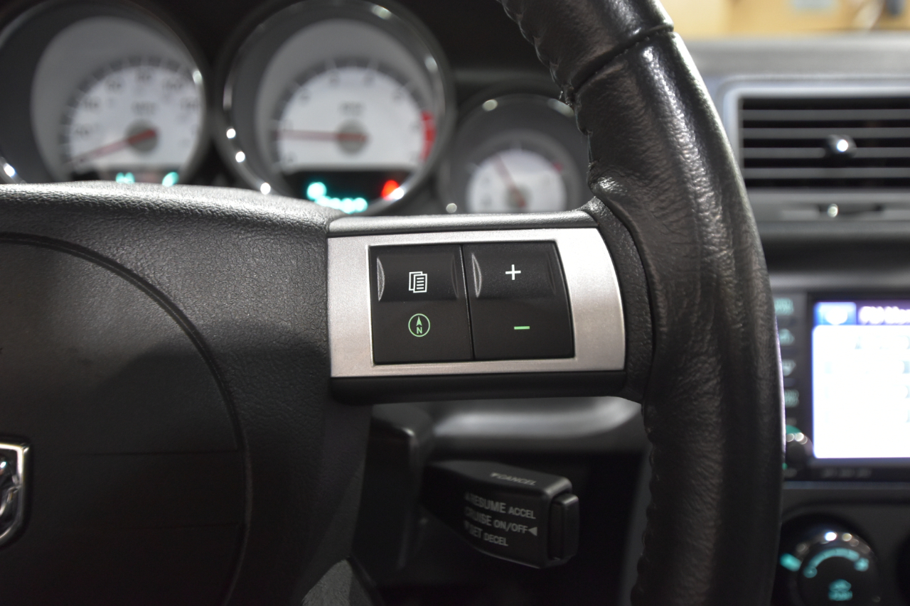 Dodge Challenger 2dr Cpe R/T Classic 2009