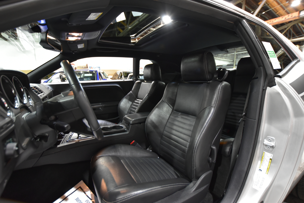 Dodge Challenger 2dr Cpe R/T Classic 2009