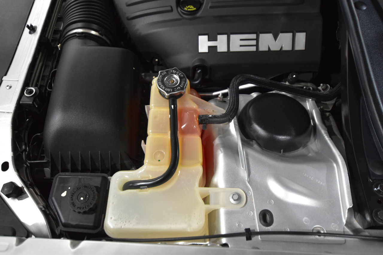 Dodge Challenger 2dr Cpe R/T Classic 2009