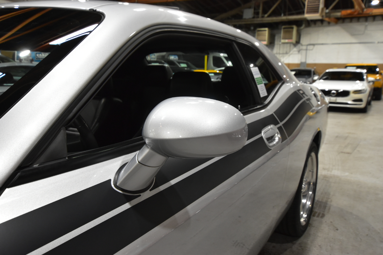 Dodge Challenger 2dr Cpe R/T Classic 2009