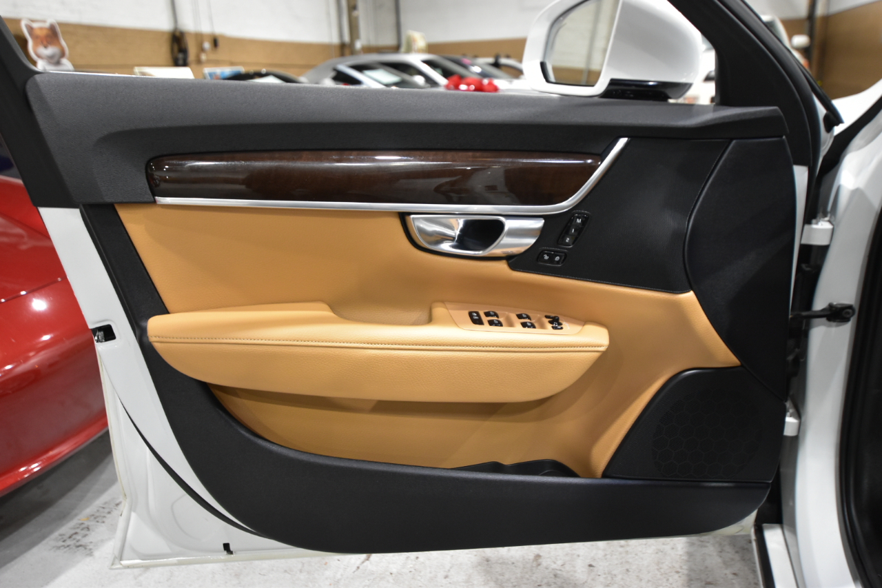 Volvo S90 T6 AWD Momentum 2017