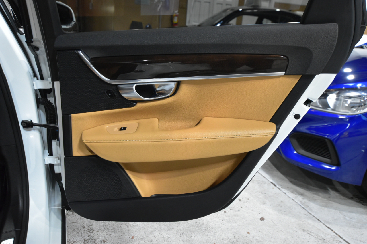 Volvo S90 T6 AWD Momentum 2017