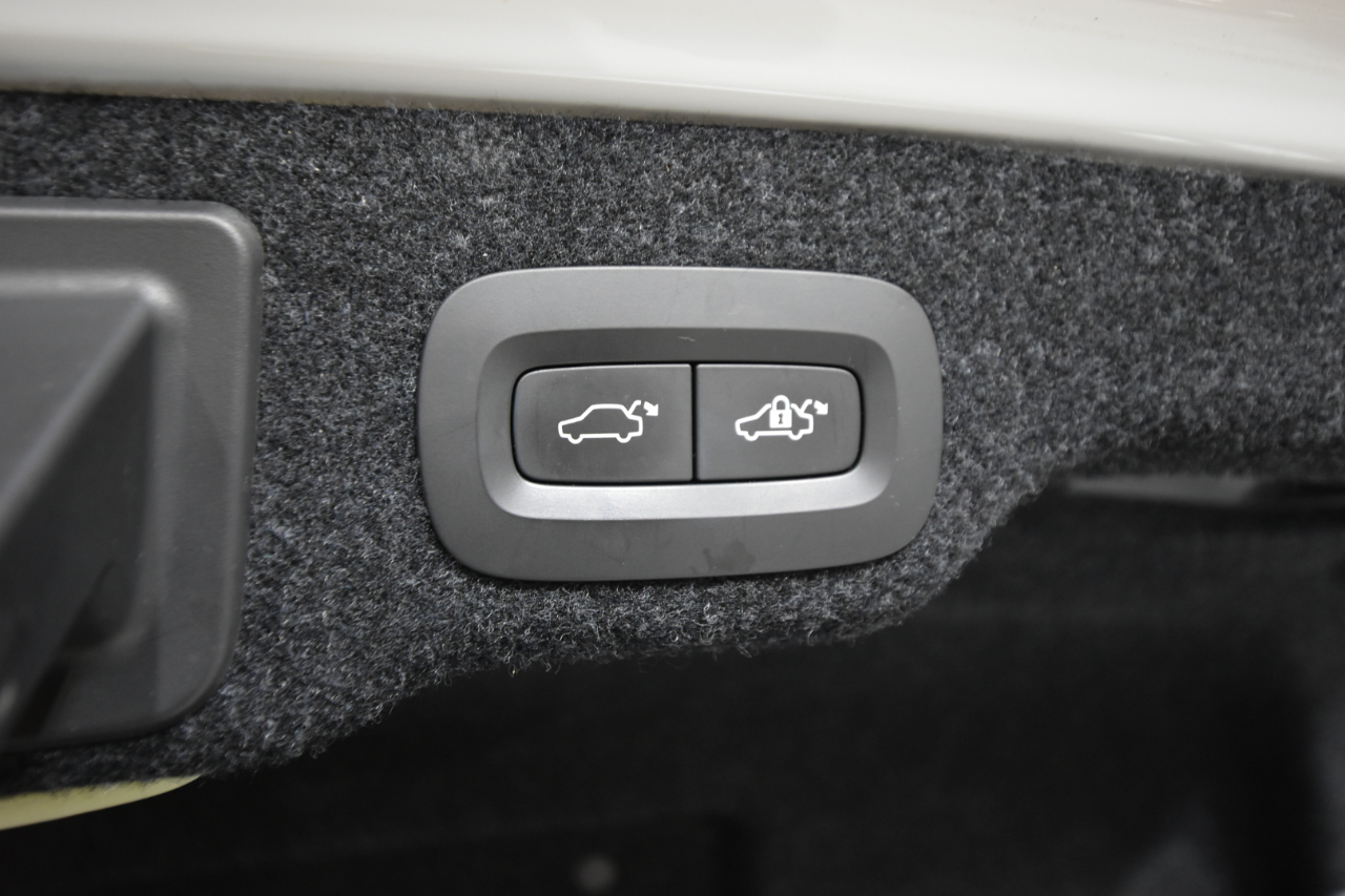 Volvo S90 T6 AWD Momentum 2017