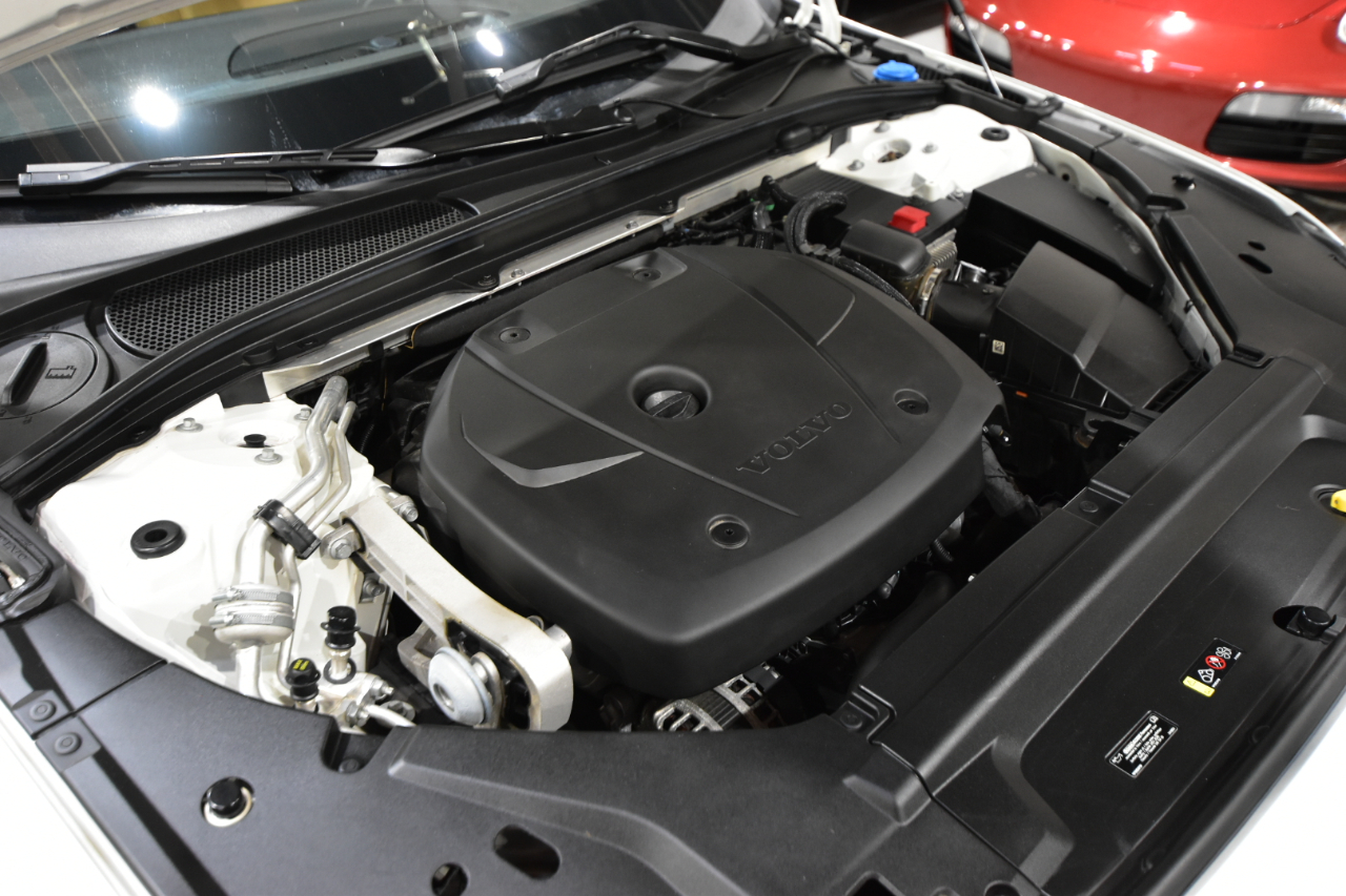 Volvo S90 T6 AWD Momentum 2017