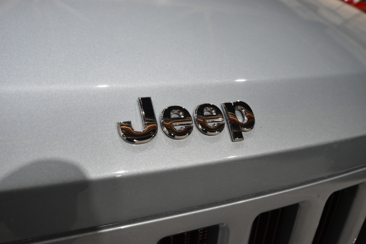Jeep Liberty 4WD 4dr Sport Latitude 2012