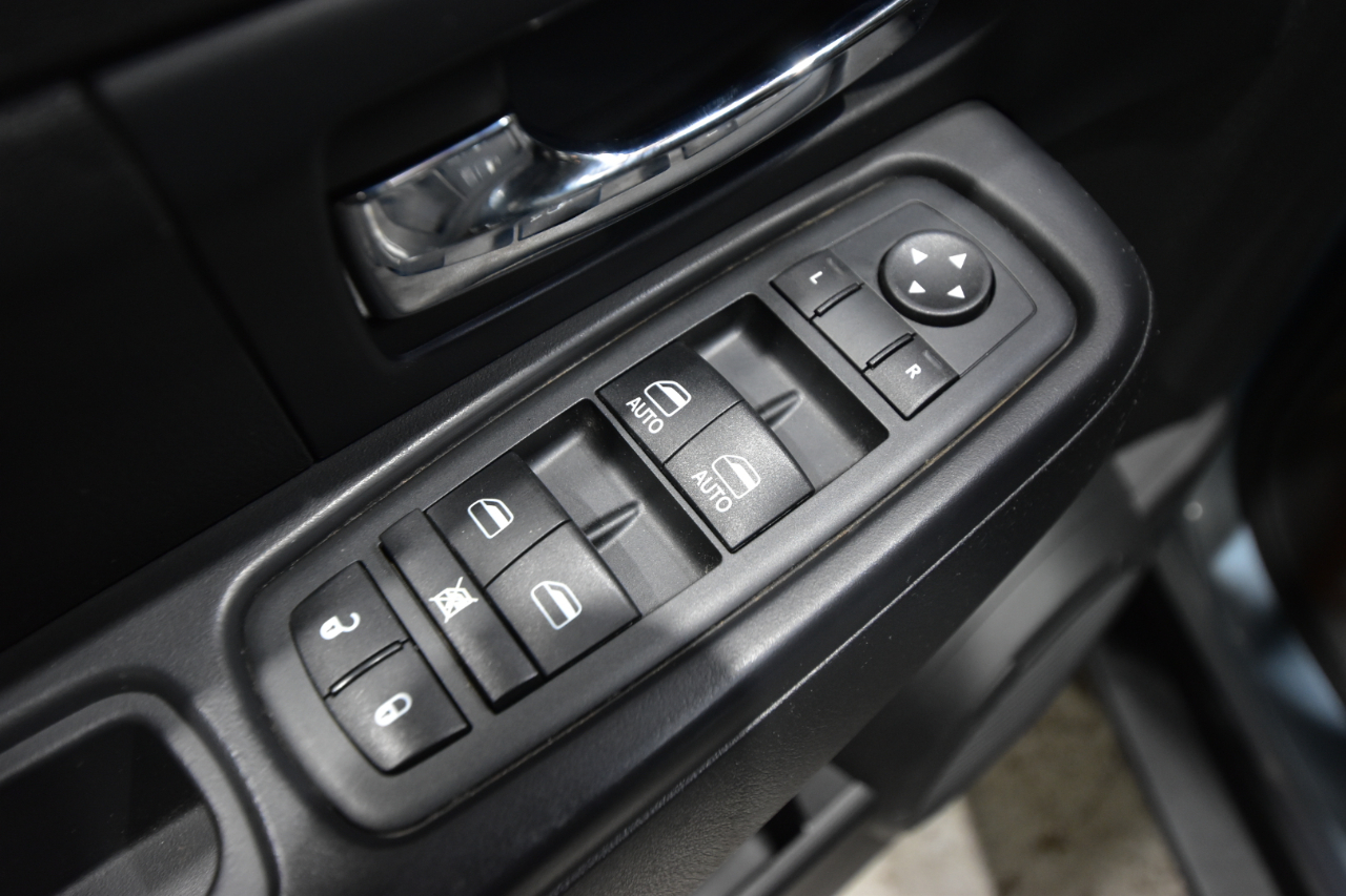 Jeep Liberty 4WD 4dr Sport Latitude 2012