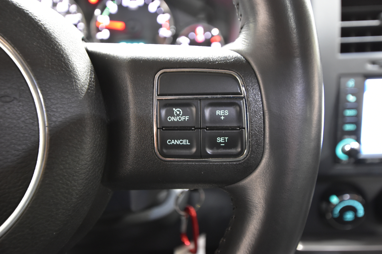 Jeep Liberty 4WD 4dr Sport Latitude 2012