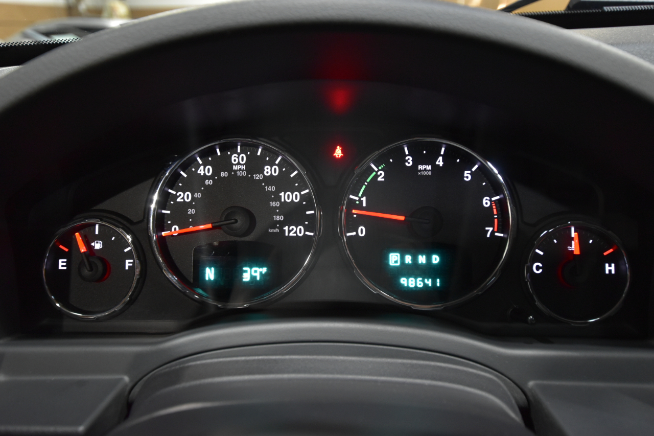 Jeep Liberty 4WD 4dr Sport Latitude 2012