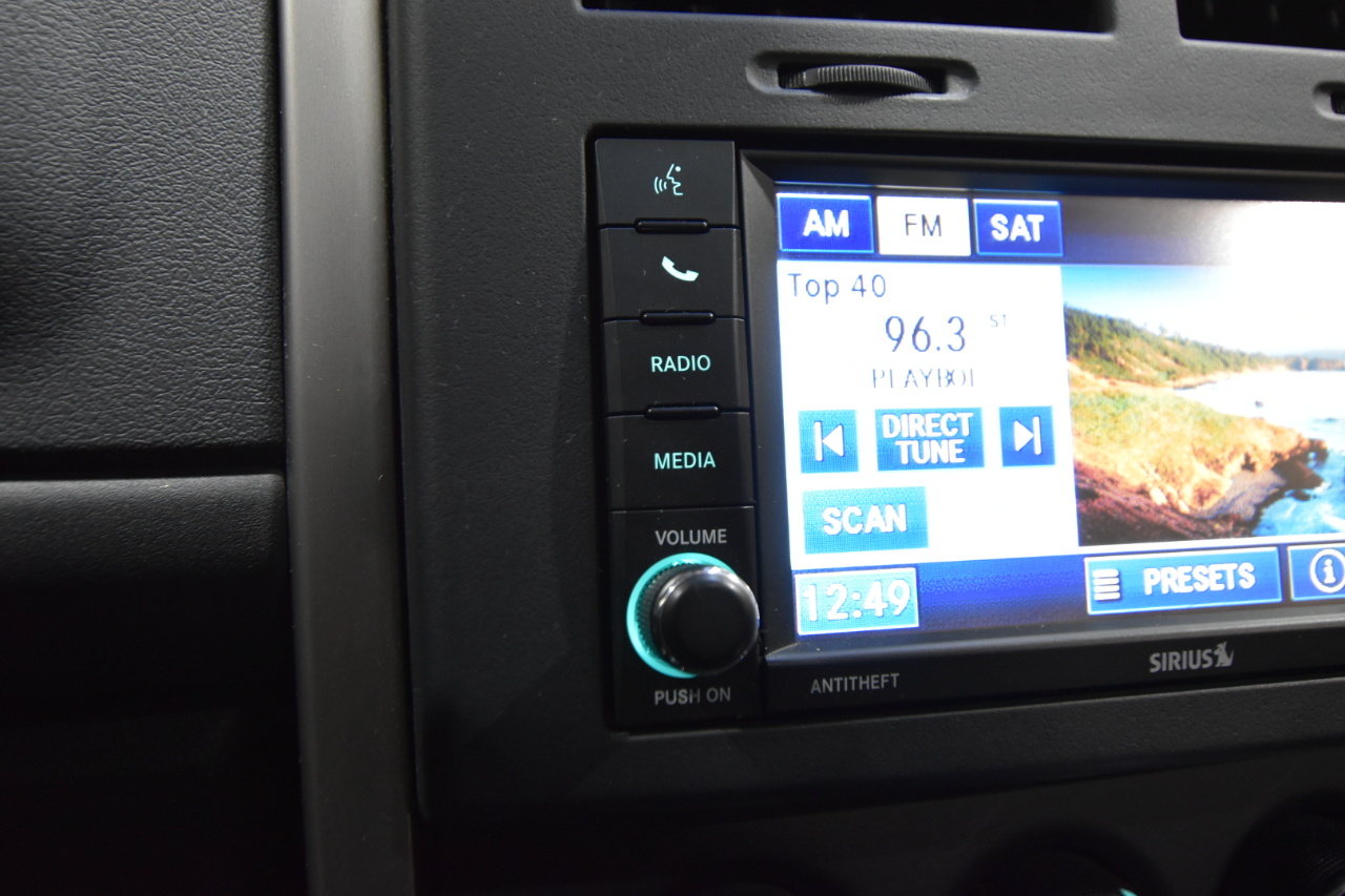 Jeep Liberty 4WD 4dr Sport Latitude 2012