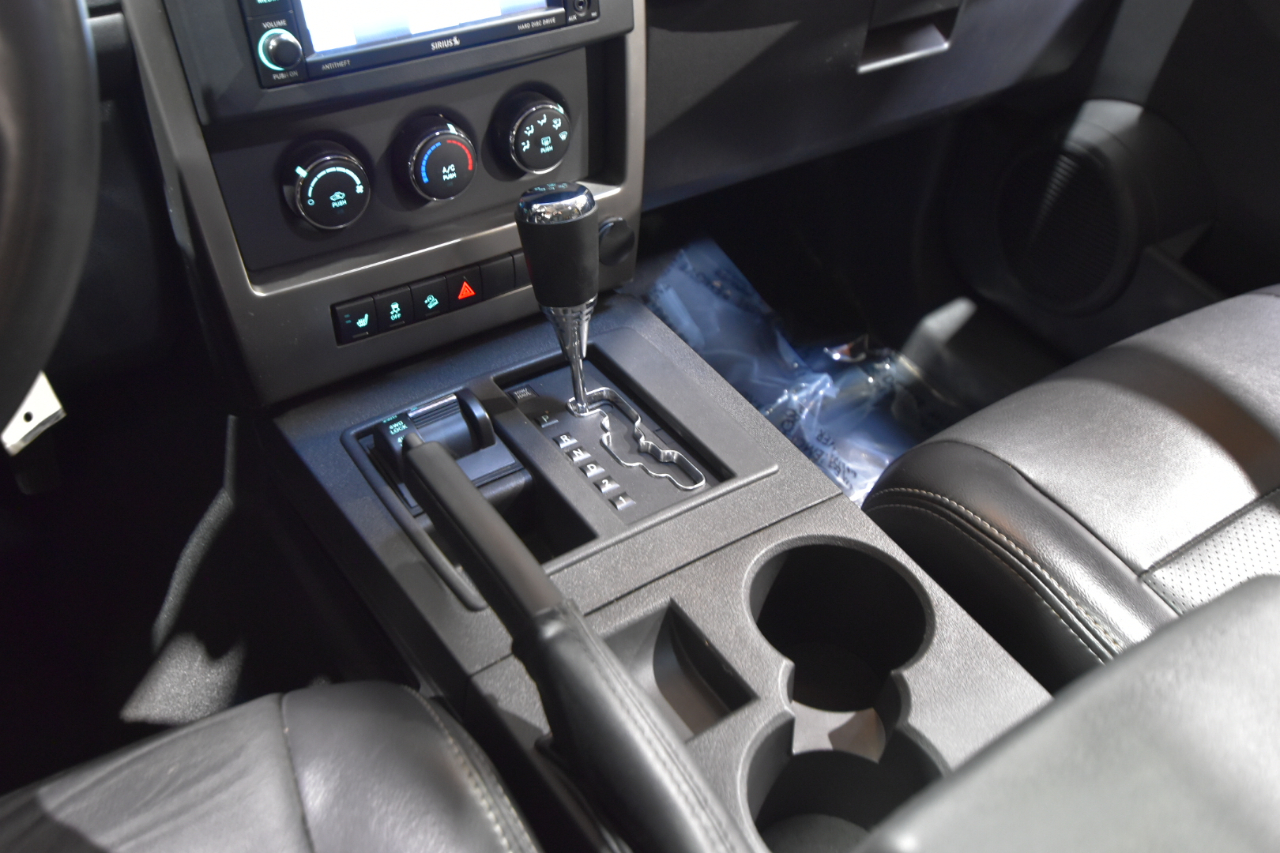 Jeep Liberty 4WD 4dr Sport Latitude 2012