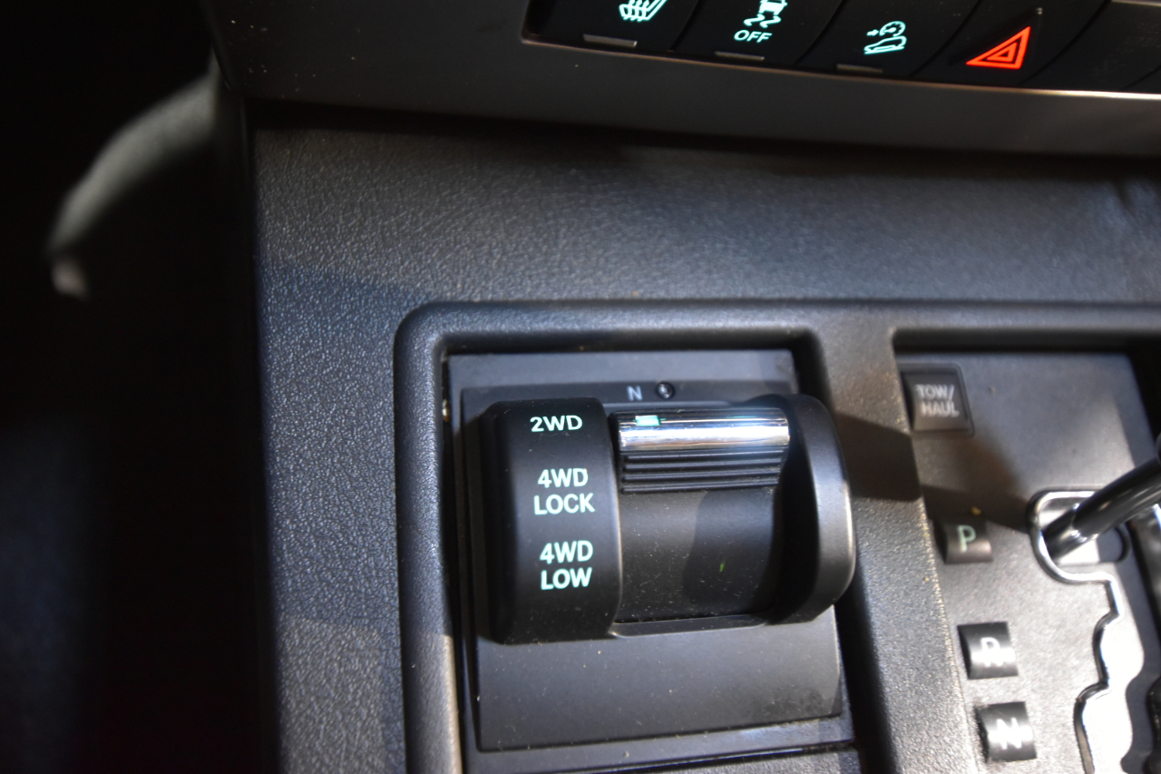 Jeep Liberty 4WD 4dr Sport Latitude 2012