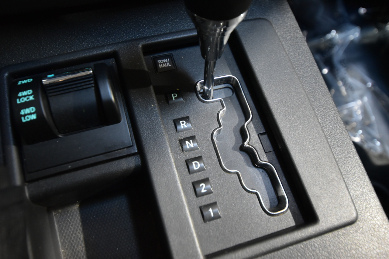 Jeep Liberty 4WD 4dr Sport Latitude 2012