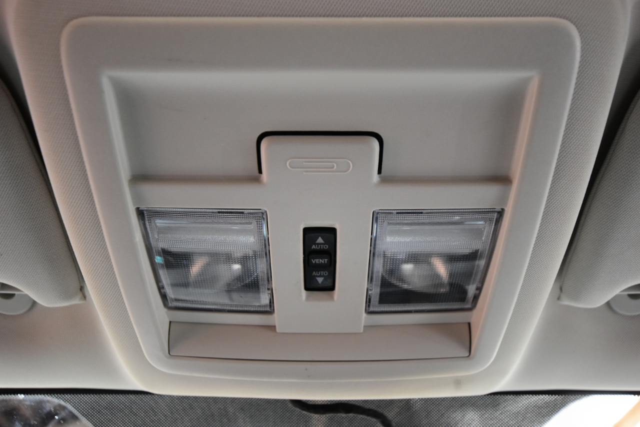 Jeep Liberty 4WD 4dr Sport Latitude 2012