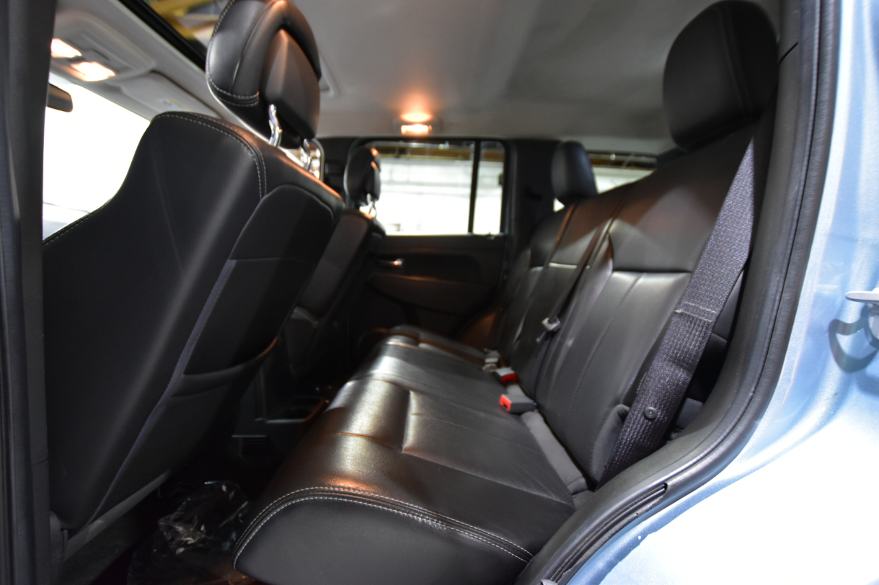 Jeep Liberty 4WD 4dr Sport Latitude 2012