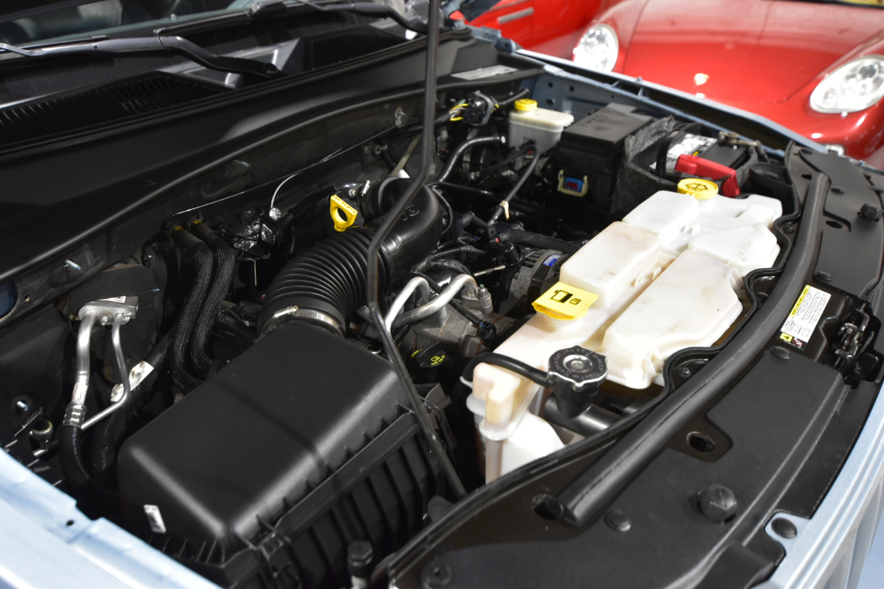 Jeep Liberty 4WD 4dr Sport Latitude 2012