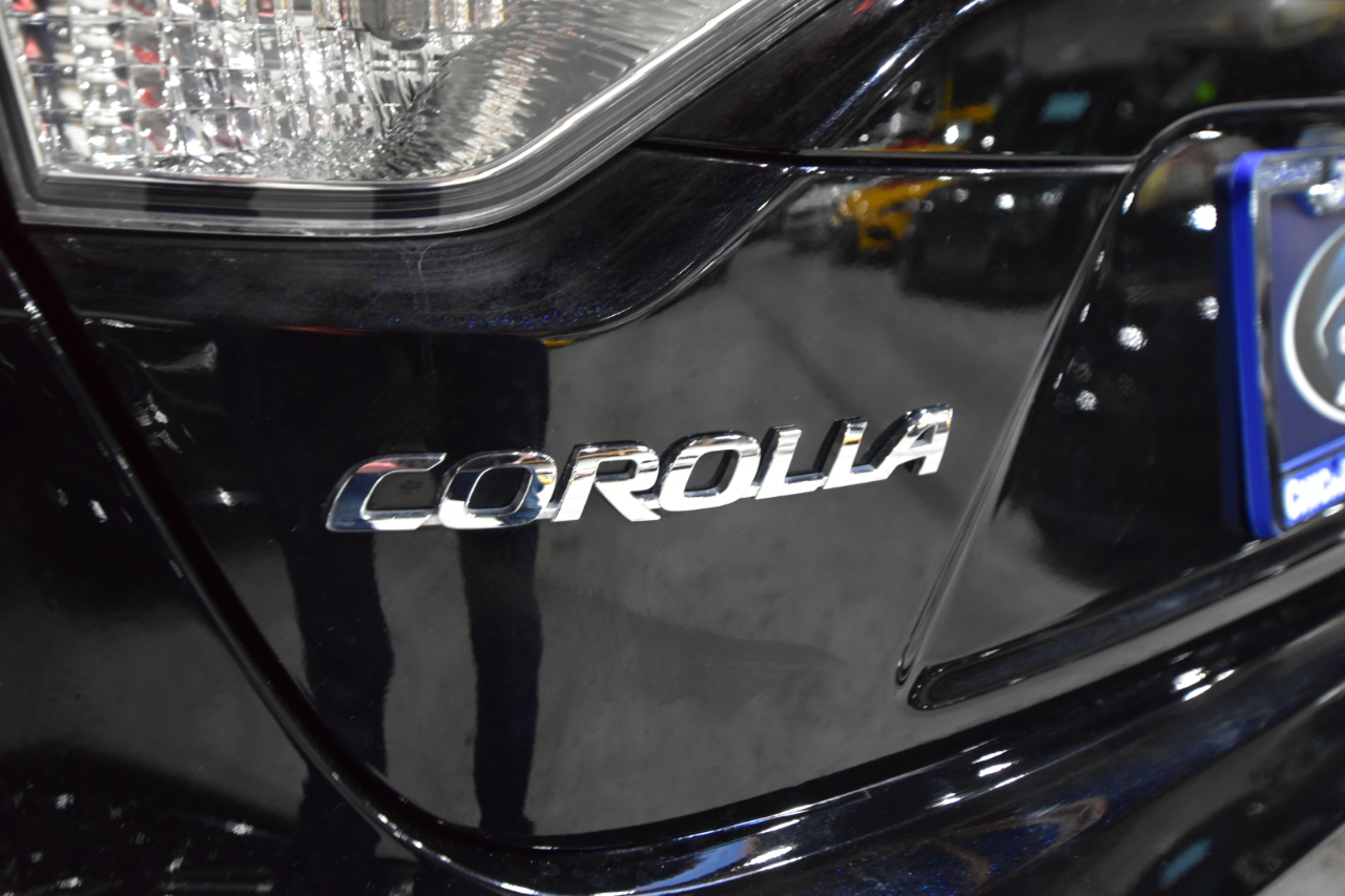 Toyota Corolla LE CVT (Natl) 2024