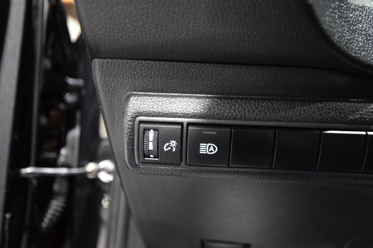 Toyota Corolla LE CVT (Natl) 2024