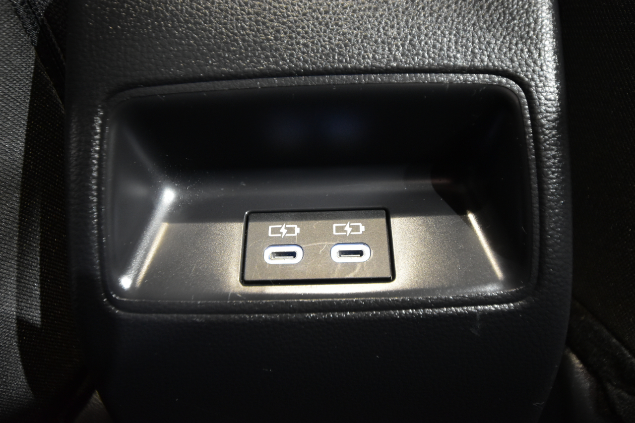 Toyota Corolla LE CVT (Natl) 2024