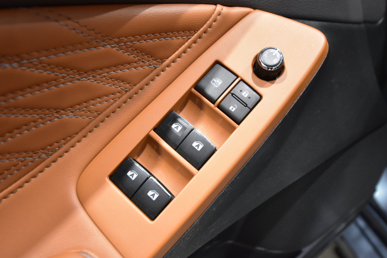 Toyota Avalon Limited (Natl) 2019